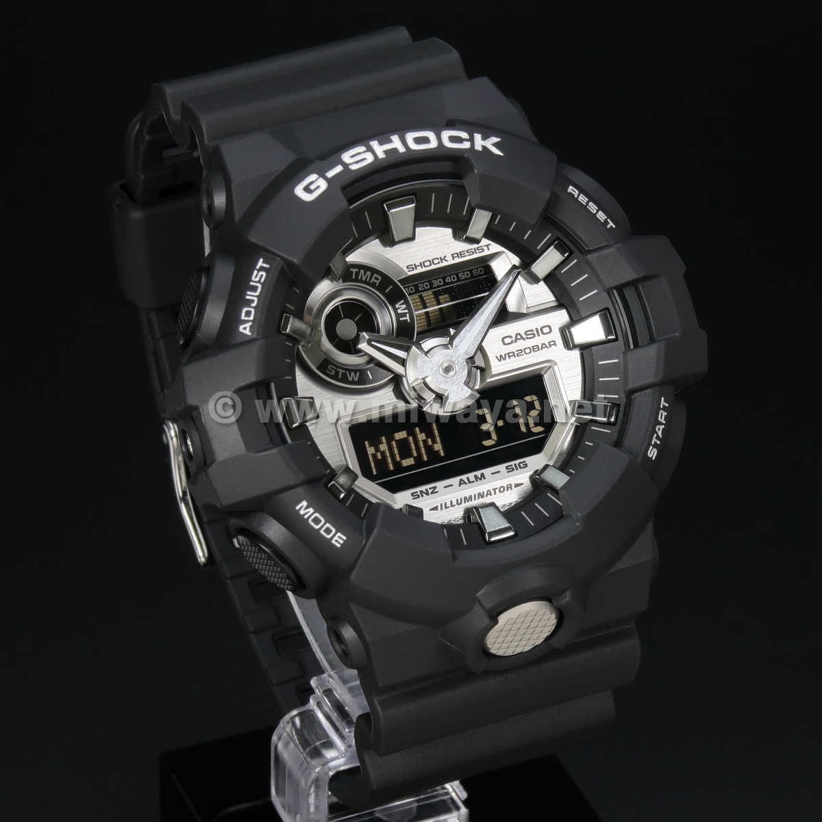 G-SHOCK GA-710 BLACK